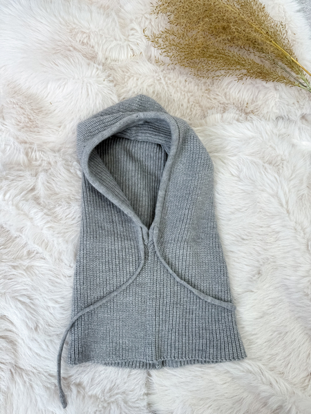 Szara balaklawa z wełną komin z kapturem