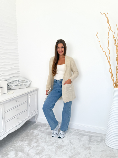 Beżowy klasyczny kardigan Snug