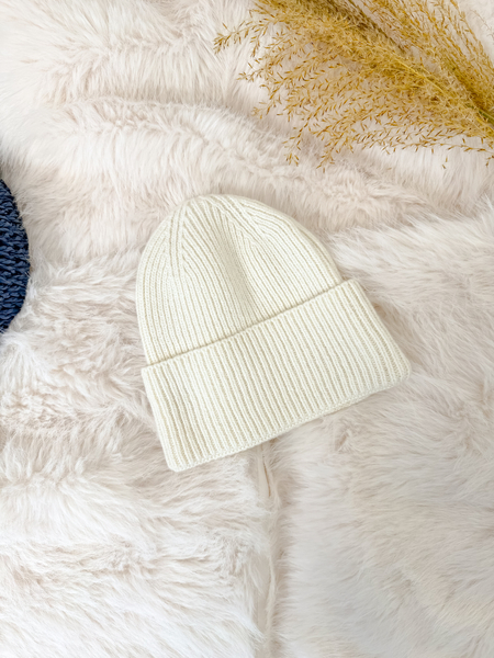 Śmietankowy z kaszmirem i wełną komplet czapka + szalik