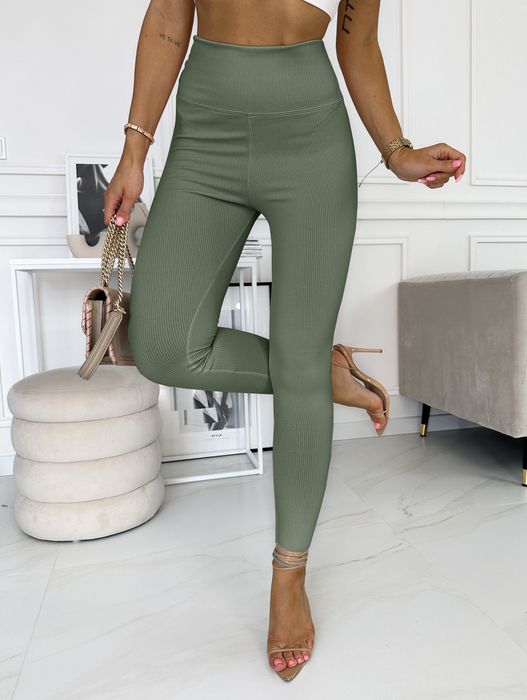 Khaki prążkowane legginsy