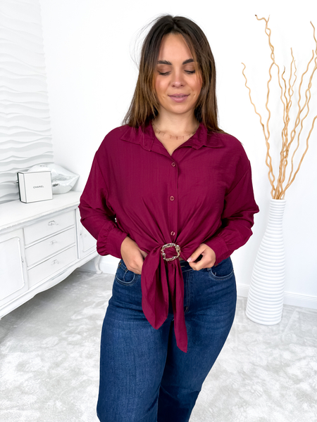 Bordowa koszula z wiązaniem zapinana na guziki