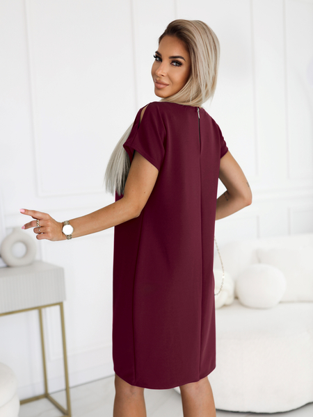 Bordowa sukienka z odkrytymi ramionami Rosalie