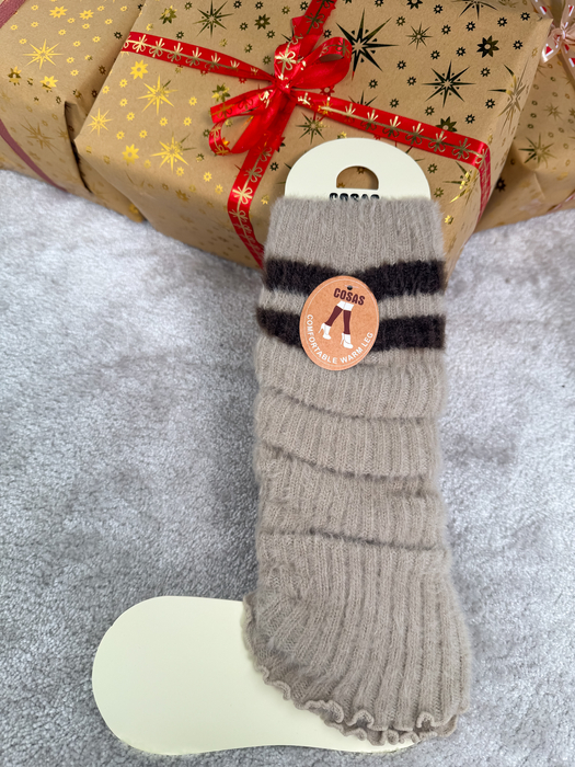 Beżowe ocieplacze na nogi