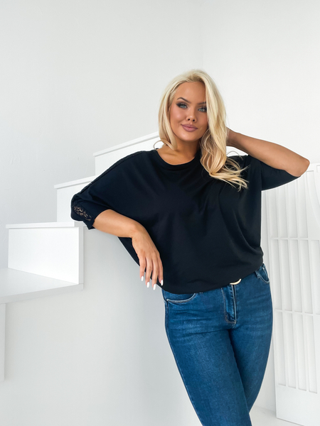 Czarna bluzka z koronkowymi rękawami Isabelle