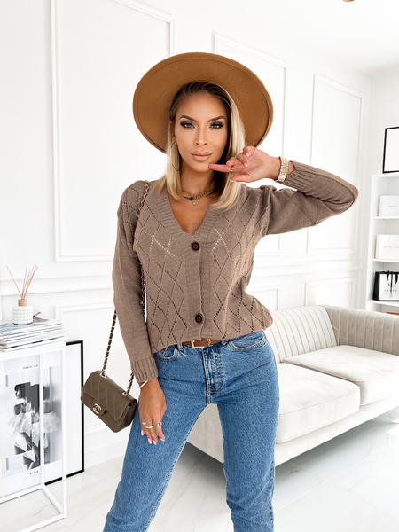 Cappuccino sweter w romby z guzikami