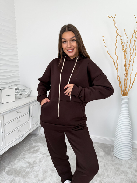 Czekoladowy ciepły komplet dresowy
