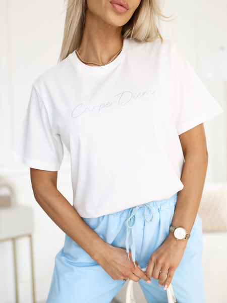 Ecru t-shirt z napisem "Carpe diem"