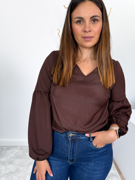 Czekoladowa  bluzka w serek z bufiastymi rękawami