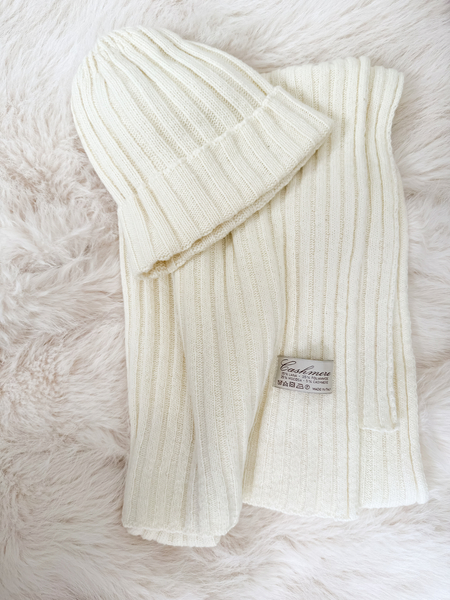 Śmietankowy z kaszmirem i wełną komplet prążkowany czapka + szalik