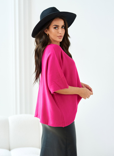 Fuksja dzianinowa bluzka oversize z dekoltem w serek