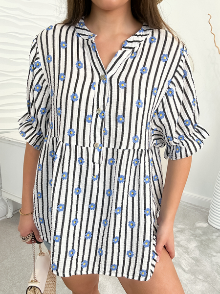 Luźna muślinowa bluzka w czarne paski