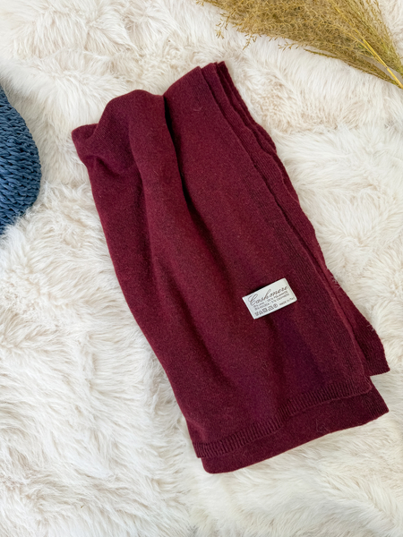 Bordowy z kaszmirem i wełną komplet czapka + szalik