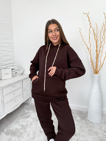 Czekoladowy ciepły komplet dresowy