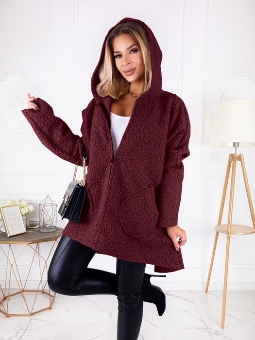 Burgundowy płaszcz baranek z kapturem