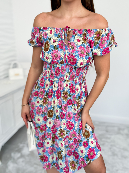 Różowa sukienka z wiązaniem przy dekolcie Marcia