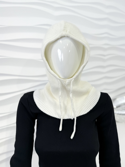 Śmietankowa balaklawa z wełną komin z kapturem