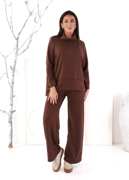 Brązowy dzianinowy komplet dresowy