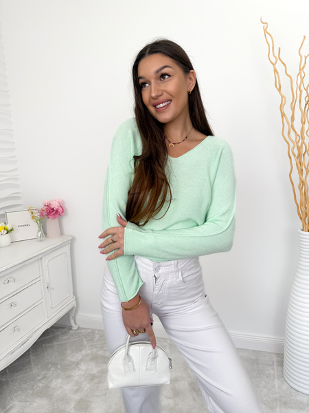 Limonka luźny sweter z dekoltem w serek Dalia II