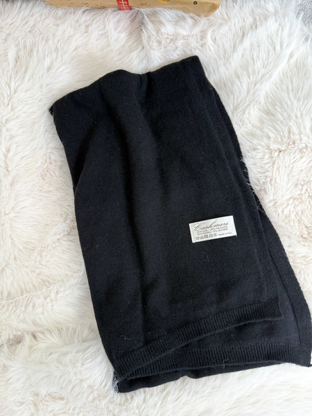 Czarny z kaszmirem i wełną komplet czapka + szalik