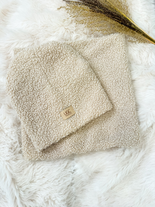 Jasny beż komplet boucle czapka + komin