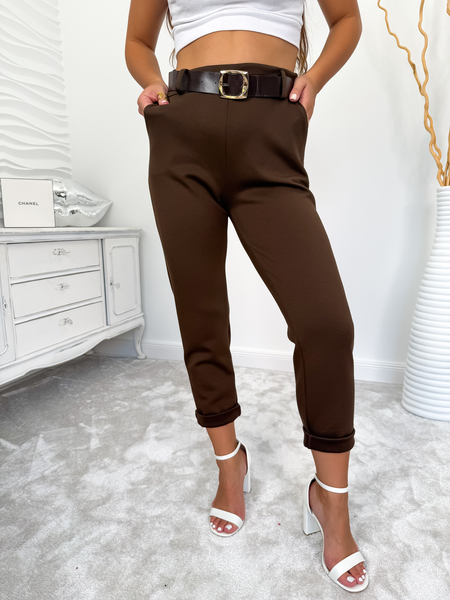 Czekoladowe spodnie masełko z paskiem