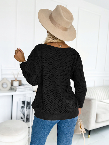 Czarny lekki ażurowy sweter w romby