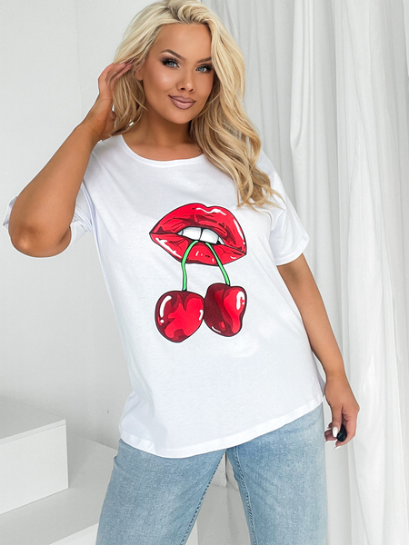 Biała bluzka z nadrukiem w wiśnie