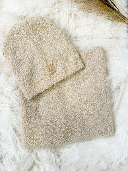 Jasny beż komplet boucle czapka + komin