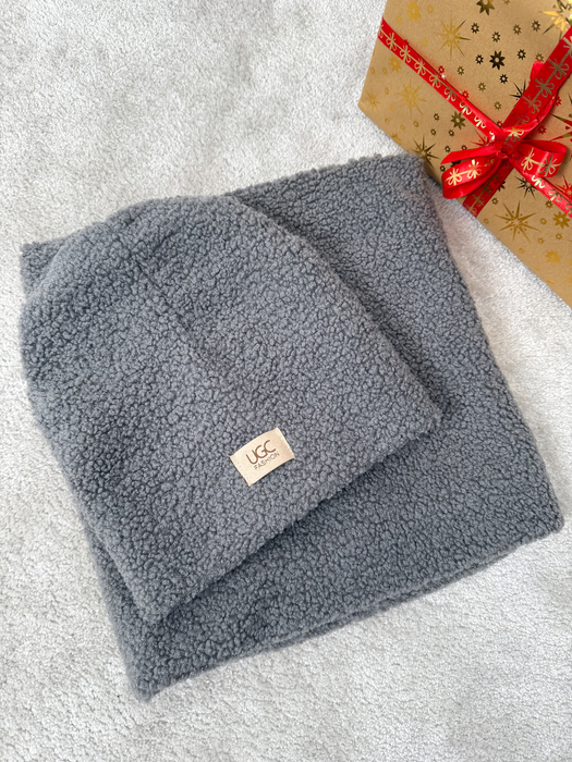 Szary komplet boucle czapka + komin