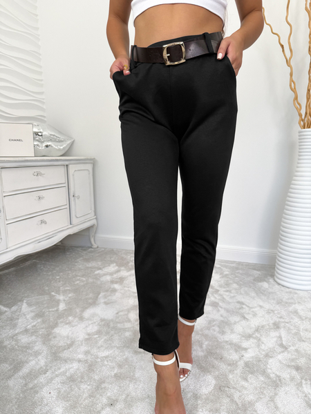 Czarne spodnie masełko z paskiem