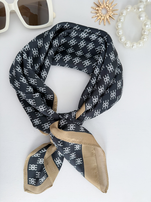 Czarno - beżowa apaszka z delikatnym wzorem