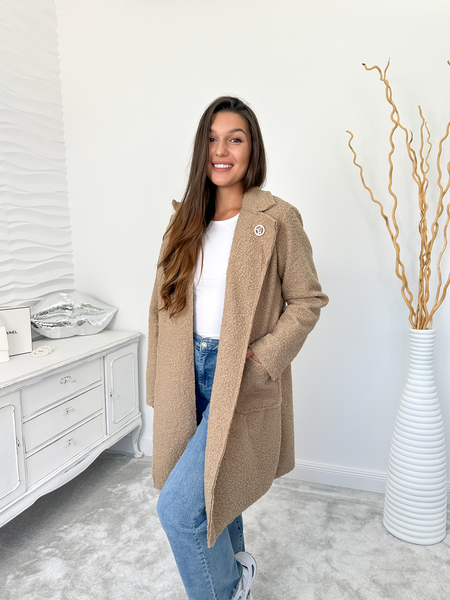 Ciemny beż dłuższy płaszcz baranek Taylor