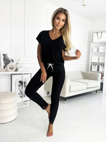 Czarna piżama bluzka i spodnie z koronką na plecach