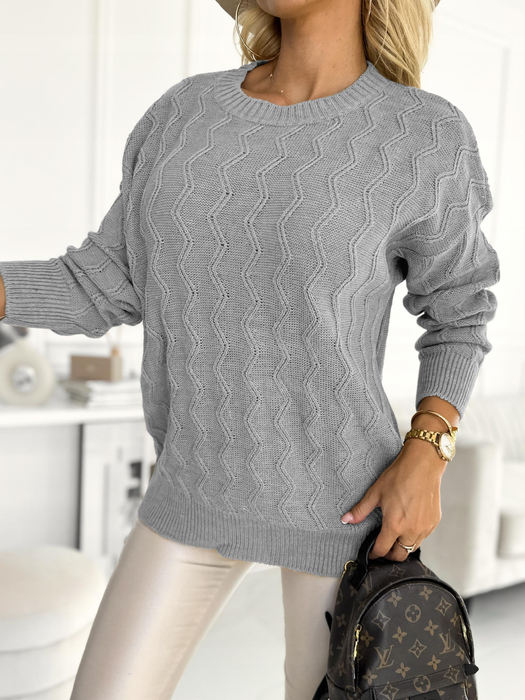 Szary sweter we wzór zygzak