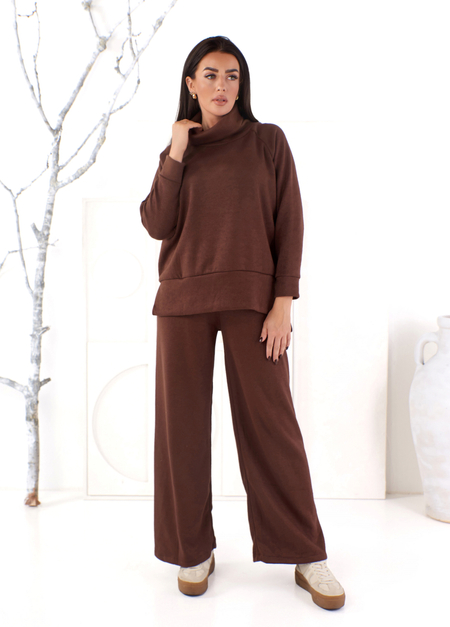 Brązowy dzianinowy komplet dresowy
