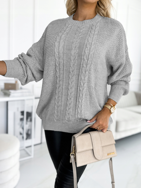 Szary sweter ze splotem