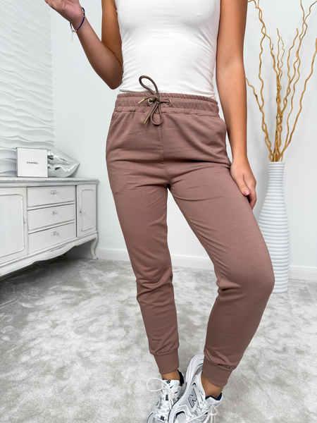 Cappuccino  klasyczne spodnie dresowe Sonia