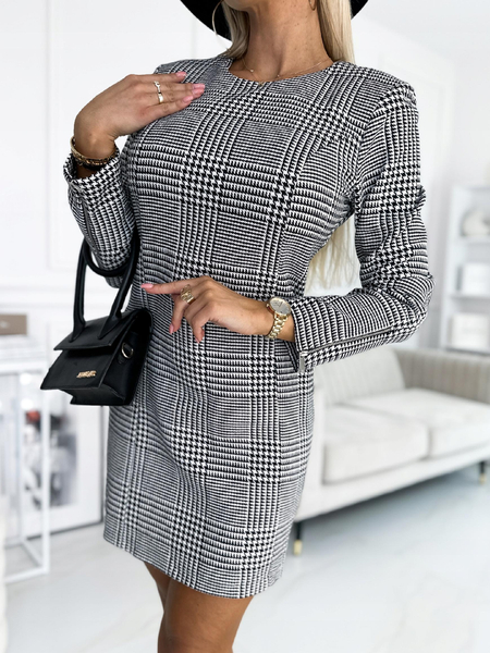 Biało-czarna elegancka sukienka w kratkę