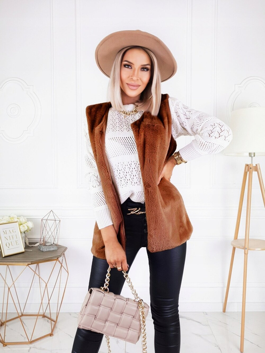 Brązowy futrzany bezrękawnik