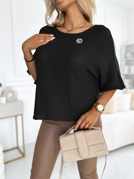 Czarny sweter oversize z krótkim rękawem