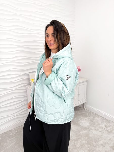 Miętowa pikowana kurtka z kapturem Flower