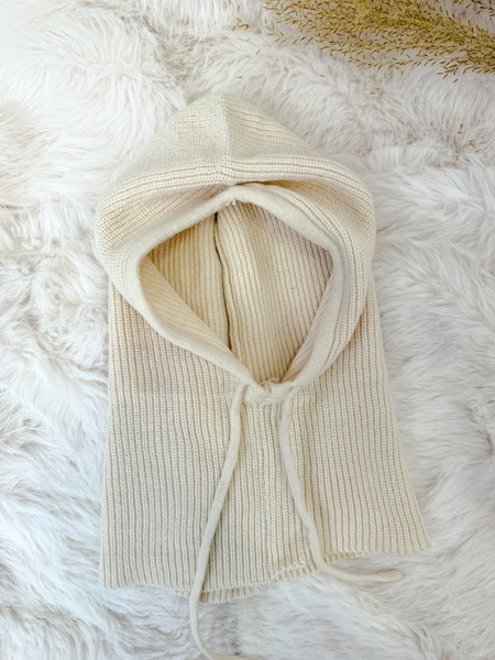 Beżowa balaklawa z wełną komin z kapturem