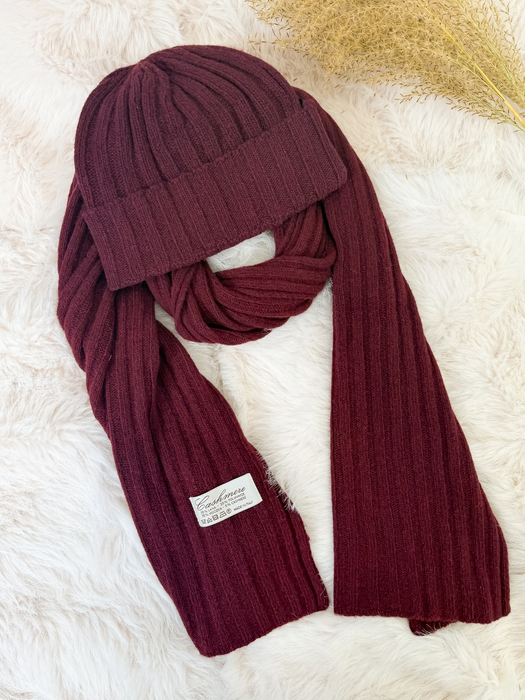 Bordowy z kaszmirem i wełną komplet prążkowany czapka + szalik
