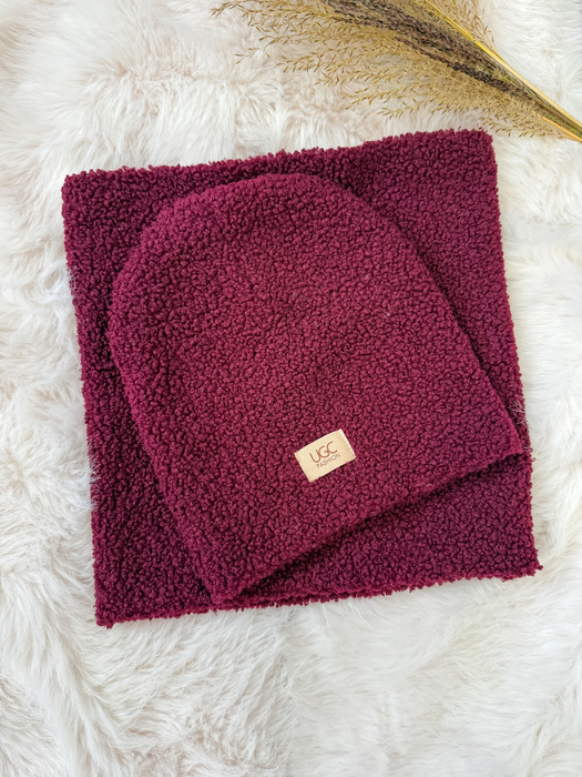 Bordowy komplet boucle czapka + komin