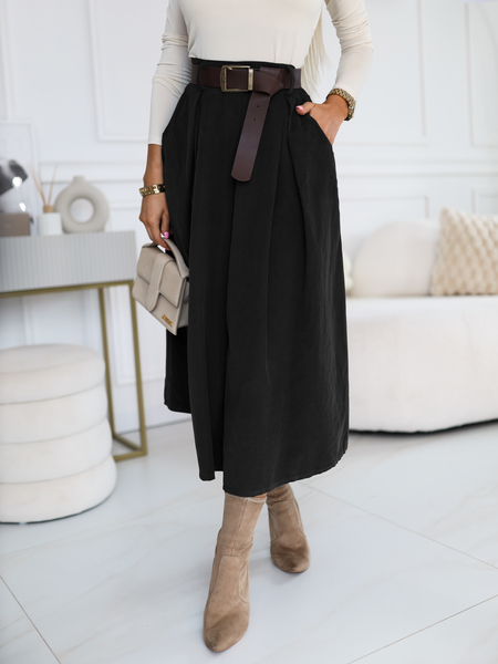 Czarna rozkloszowana spódnica sztruksowa