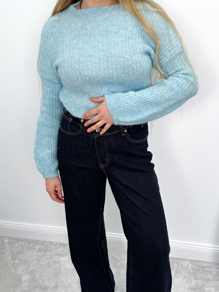 Błękitny moher i wełna sweter dzwonek